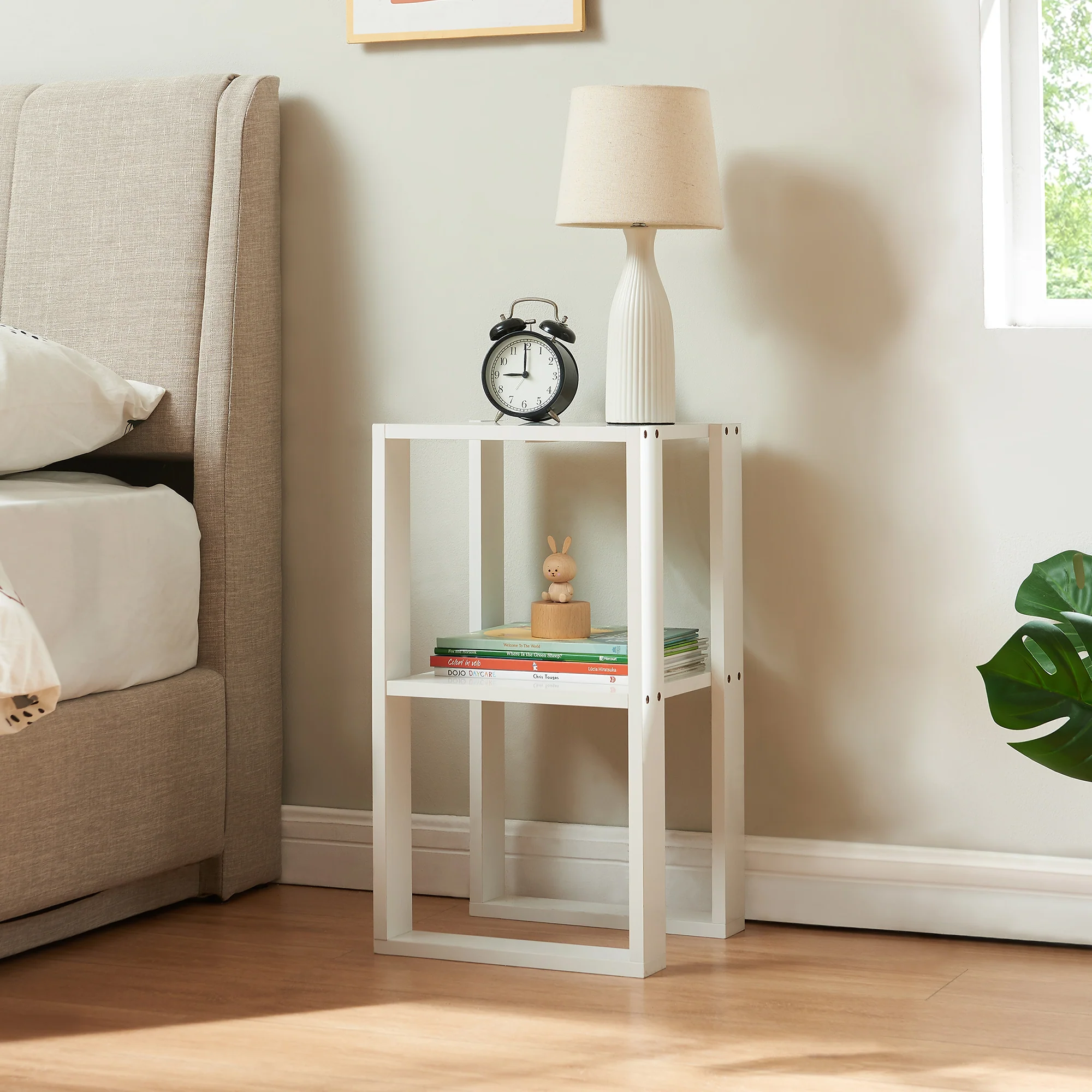 Stolik boczny Thyholm 55x30x30 cm biały [en.casa]